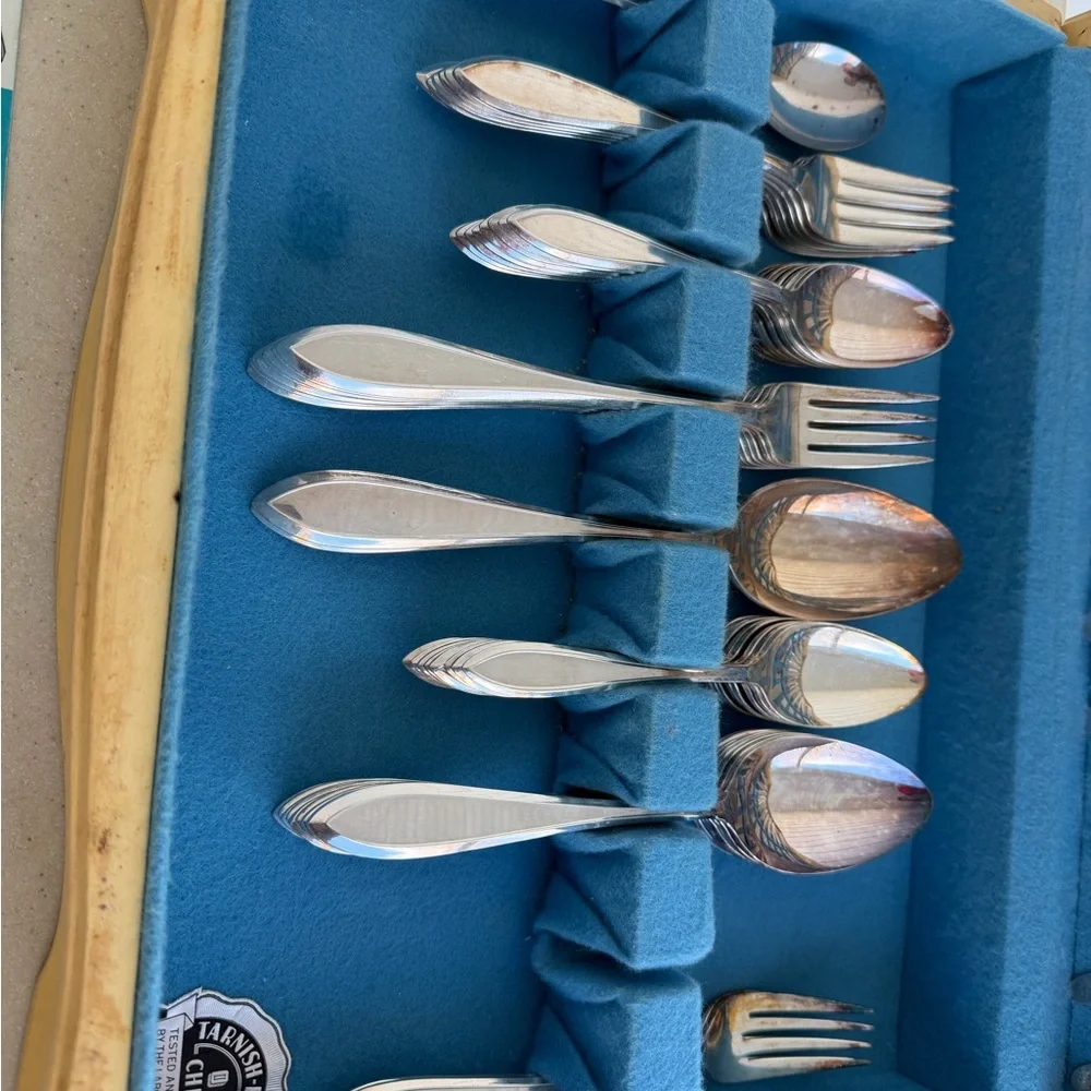 Vintage 50’s WM. Roger’s Mfg. Co. Silverware Set W/ Certificate 55 Pcs